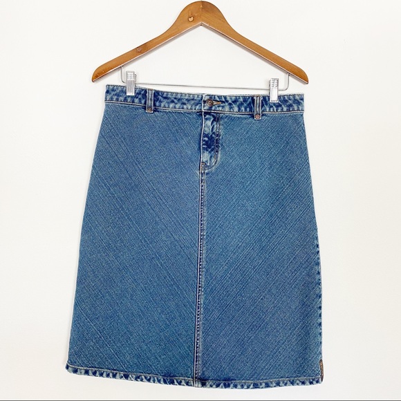 Billabong Dresses & Skirts - Billabong Juniors Bias Cut Knee Length Denim Skirt
